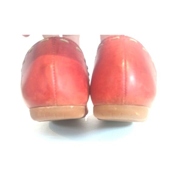 BORN WMS 8 MAPLE LOAFERS RED LEATHER BASKET WEAVE BOHO - Picture 4 of 9